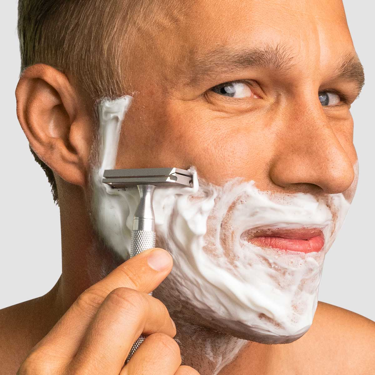 Shavin Razor Rowen Shaving & Grooming – Rowen Razor